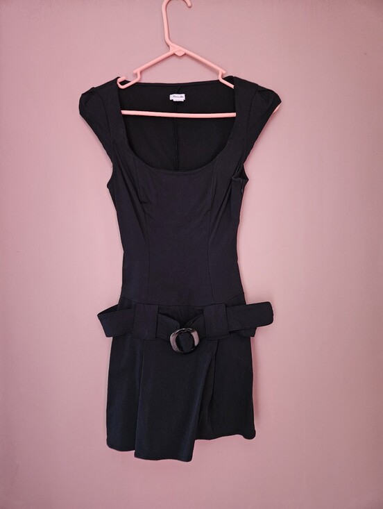 Kimchi Blue Dresses & Skirts - Kimchi Blue Black Mini Dress with Belt